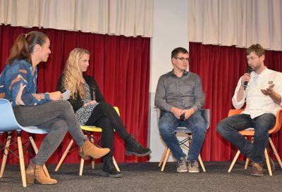 Ehemalige Beste im Gespräch mit der Moderatorin über ihren eingeschlagenen Berufsweg: Tim Sillack, Jessica Köpke und Lukas Schulz