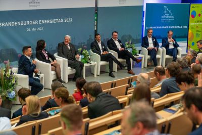 Die Teilnehmer der Podiumsdiskussion zum 23. Brandenburger Energietag