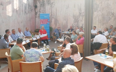 WirtschaftTrifftPolitik: Cottbuser OB-Kandidaten in Diskussion mit Unternehmern