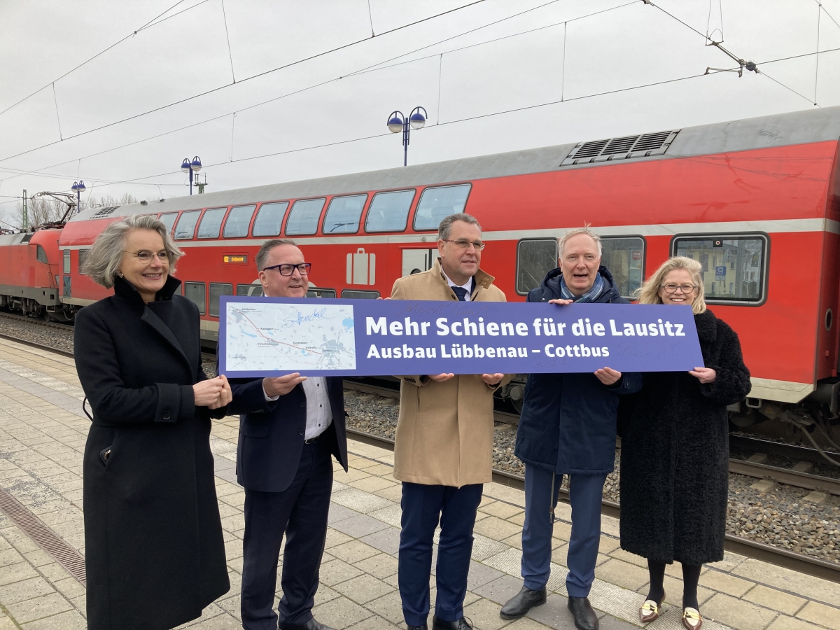 Meilenstein zu Stärkung der Schiene in der Lausitz